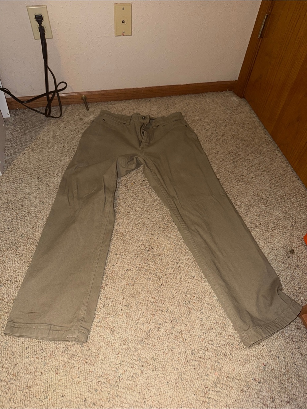 Duluth Trading Co Olive Green Straight-Leg Chinos